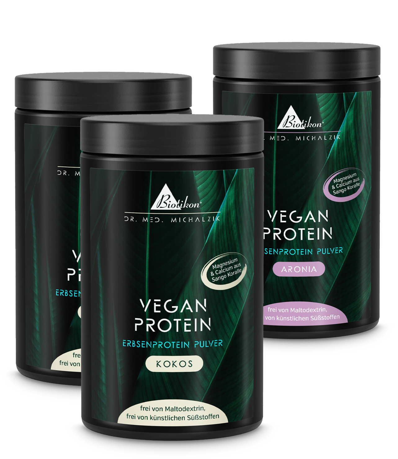 Drei Dosen Pflanzenprotein-Pulver in Weiß, mit Kokos- und Aronia-Geschmack, je 300 g.