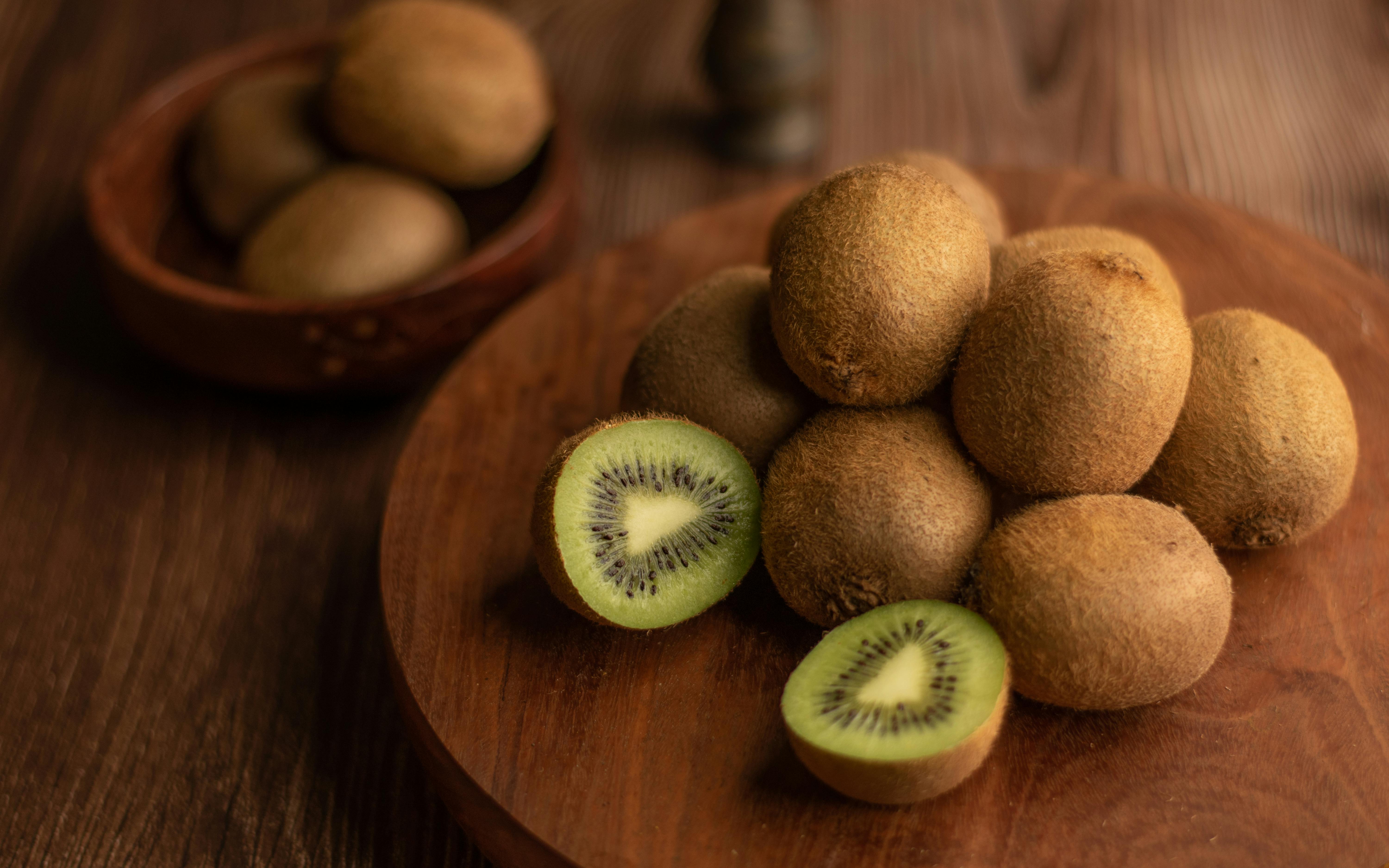 Besser schlafen durch Kiwis? Das steckt hinter dem Melatonin-Mythos